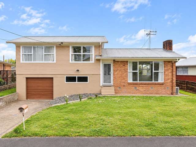 Big Backyard, Convenient Location