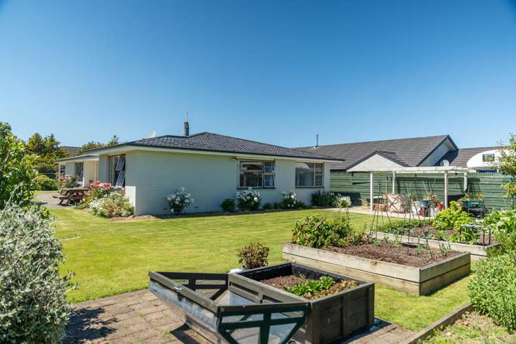 534 Queens Drive Rosedale_17