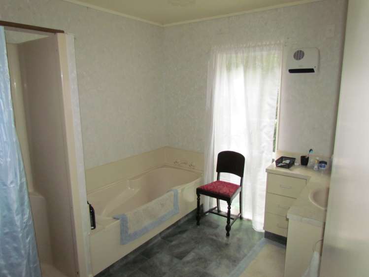 53 Poland Street Waikino_19