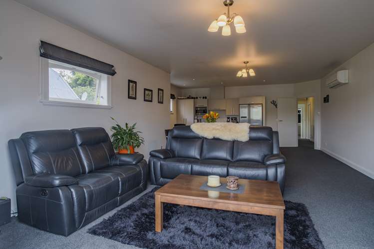16 Grasmere Street Waimataitai_1