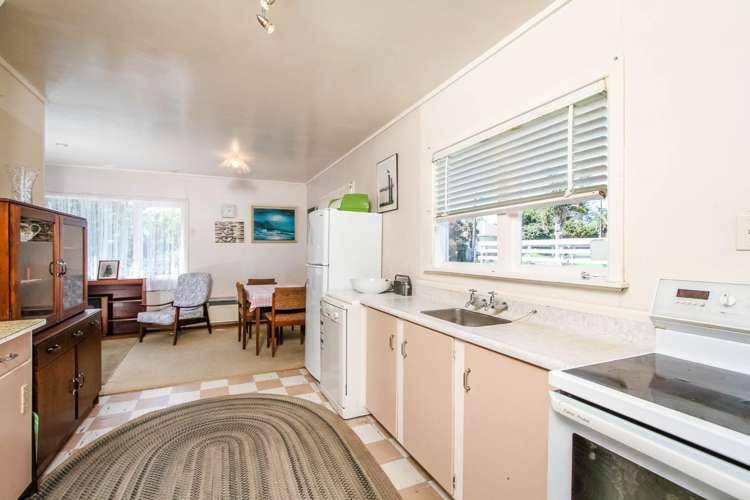 32 Tiri Tiri Road Birkdale_6