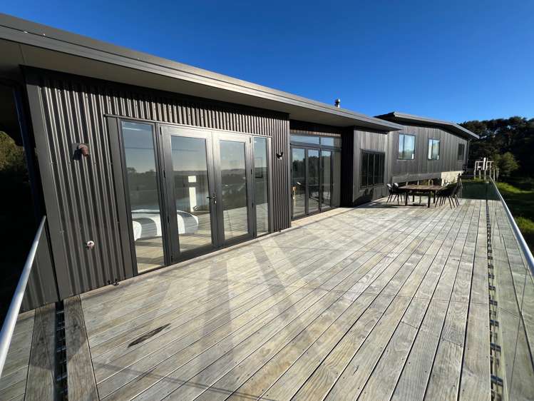 64 Greenslade Road Raglan_39