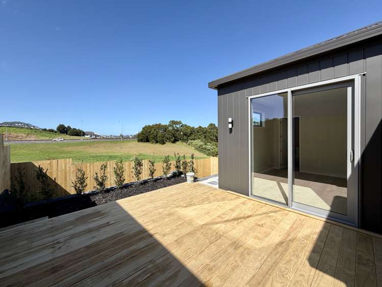 66 Huanui Drive Orewa_17