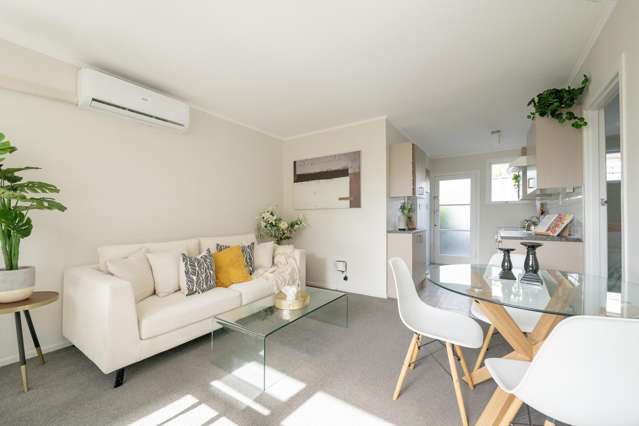 2/34 Peter Buck Road New Windsor_2