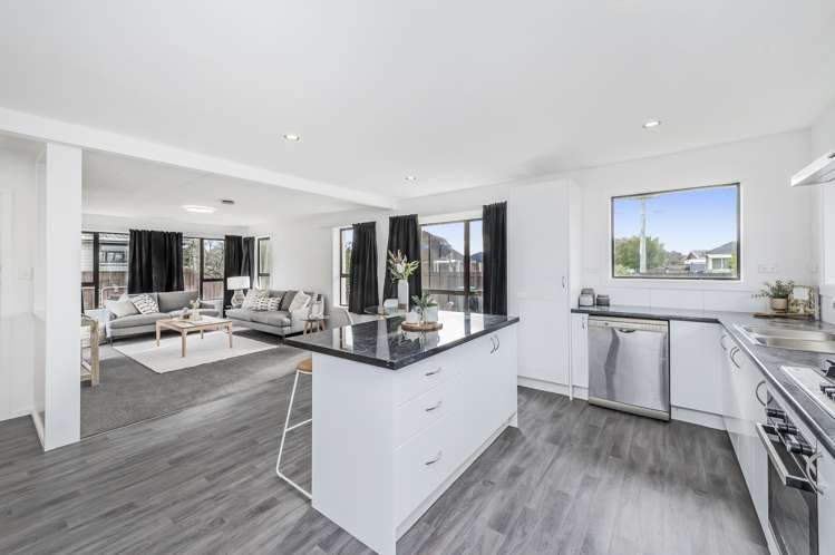 164 Shortland Street Aranui_5