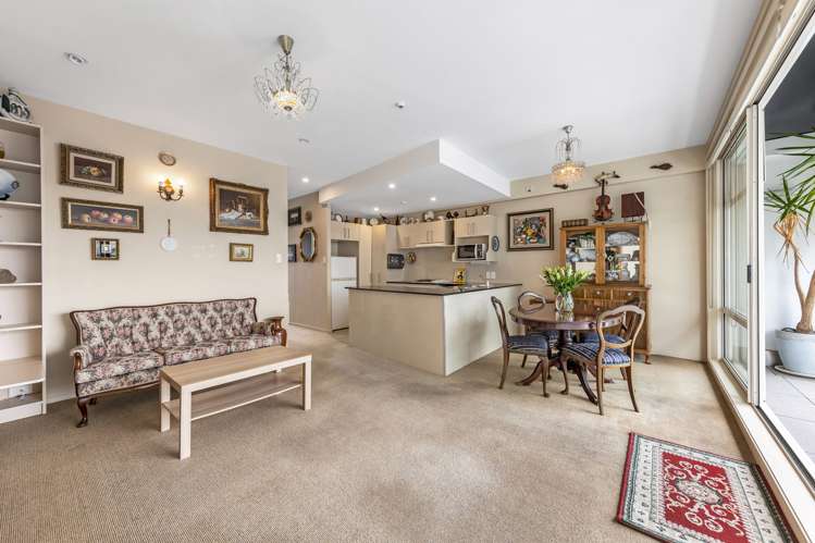 21/30y York Street Parnell_1