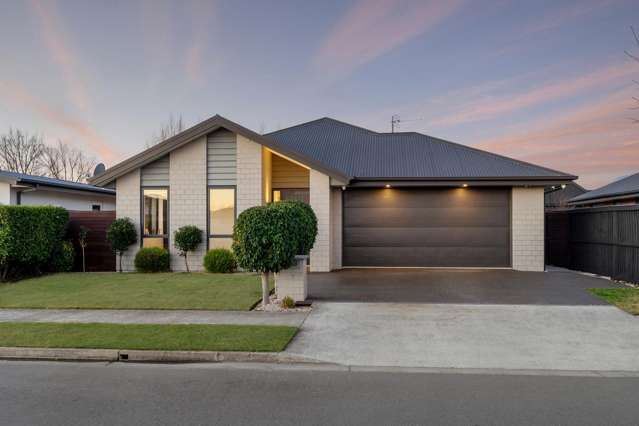 Effortless Modern Living in Silverstream