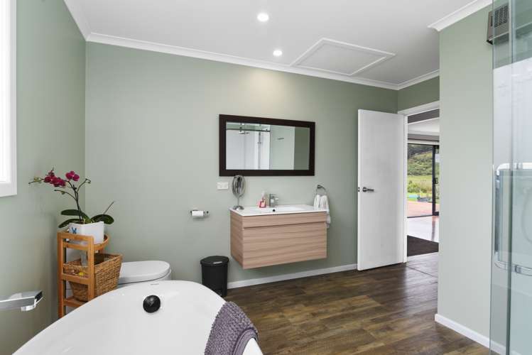 44 Apes Road Karitane_14