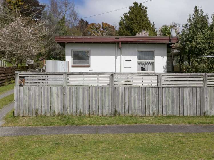 17 Tawa Street Hilltop_11