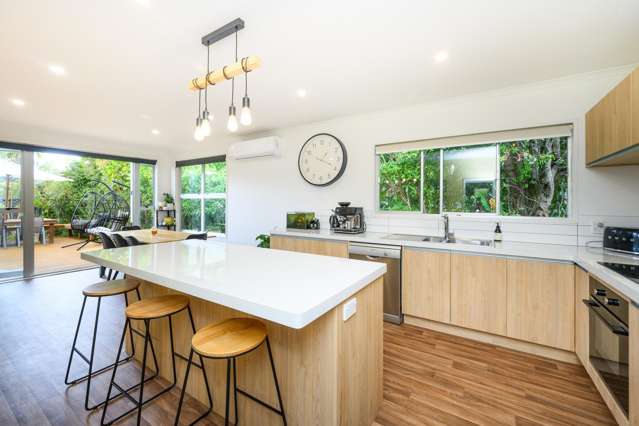 28 Summerhill Drive Fitzherbert_2
