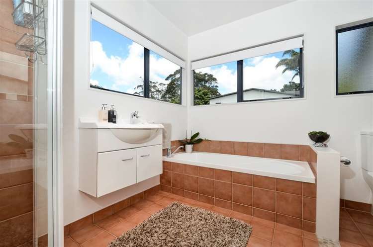 1 Cloverfields Drive Waimauku_19