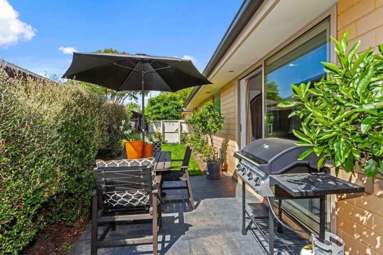 52 Thackeray Place Waltham_5