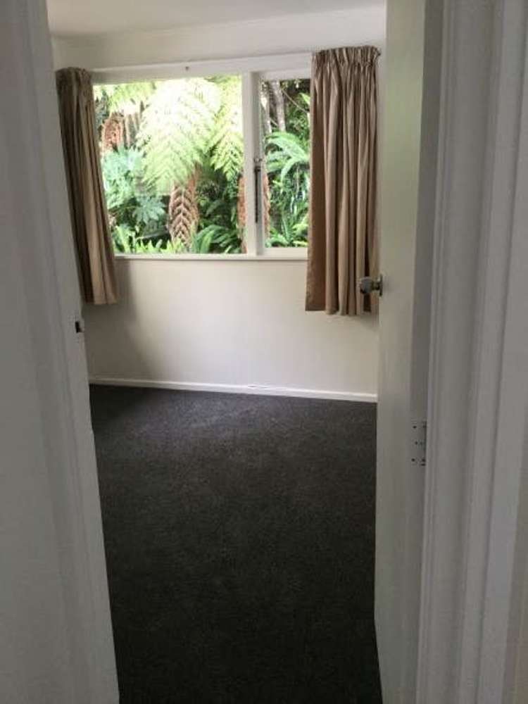 54 Derwent Crescent Titirangi_10