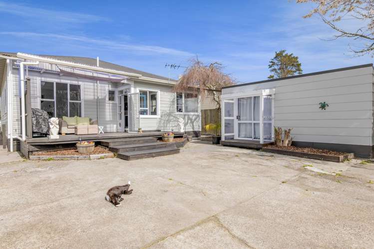 36 Cloten Road Stratford_15