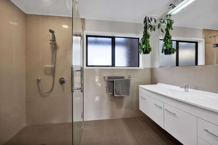 1306 Normanby Road Manaia_21