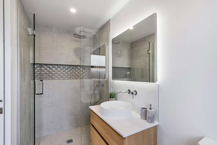 6 Flight Close Rolleston_10