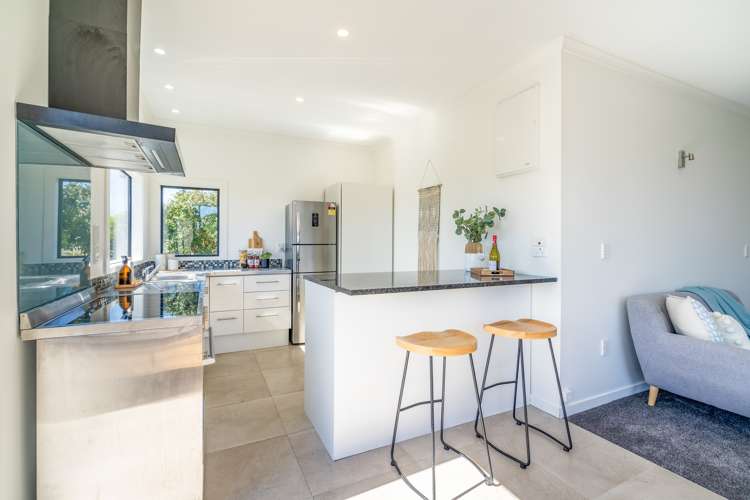 14 Violet Street Riverton_8