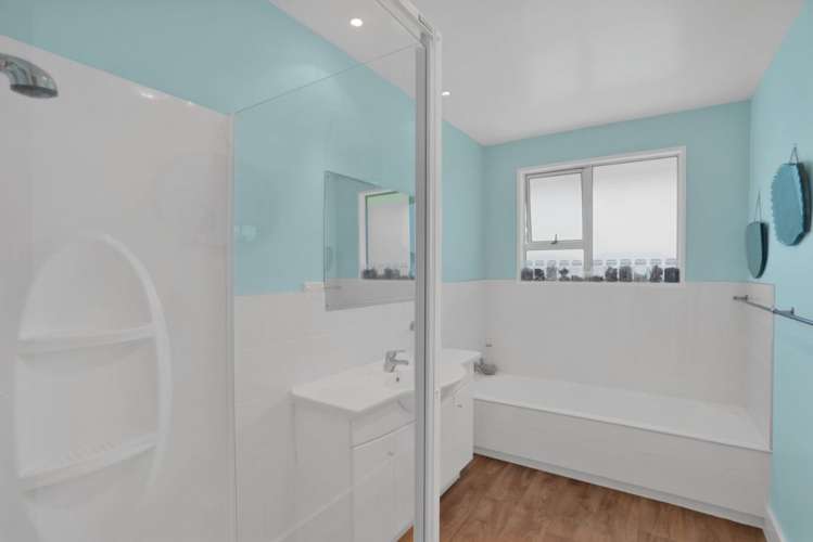 72 Pacific Drive Southbridge_16