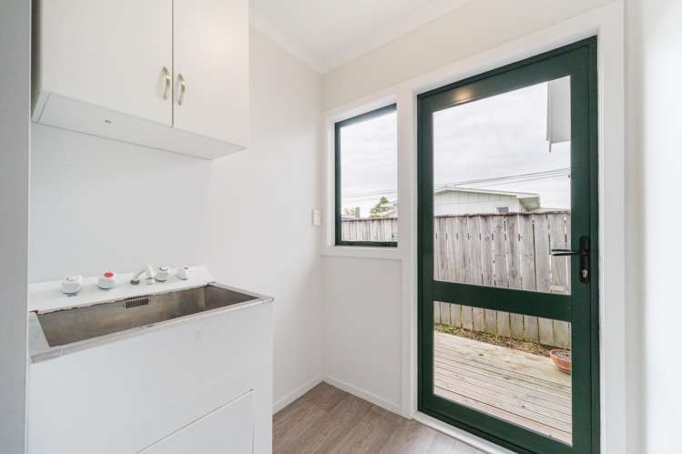 9 Duke Street Feilding_17