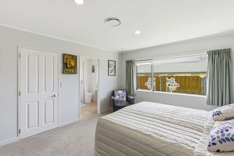 100 Milne Drive Paraparaumu_17