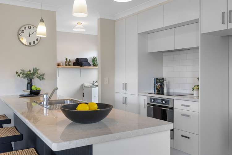 14a Omata Road Westown_9