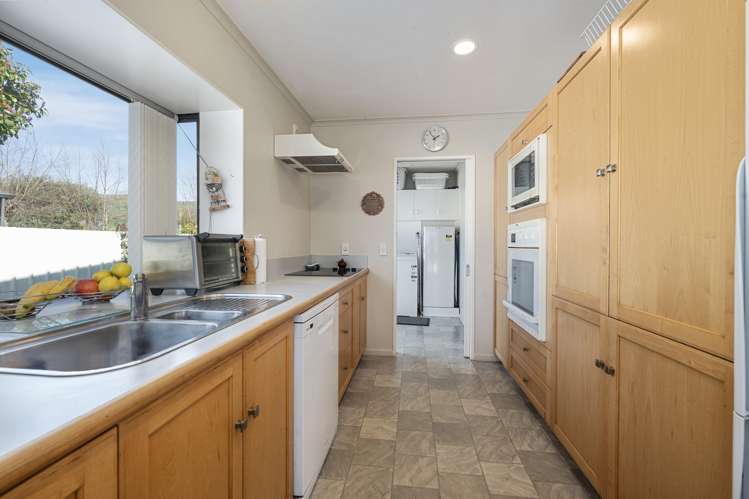 2 Gibbs Place Kinloch_10