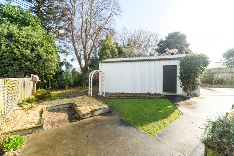 8 Suffolk Crescent Feilding_18