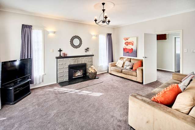 36 Heretaunga Square Silverstream_3