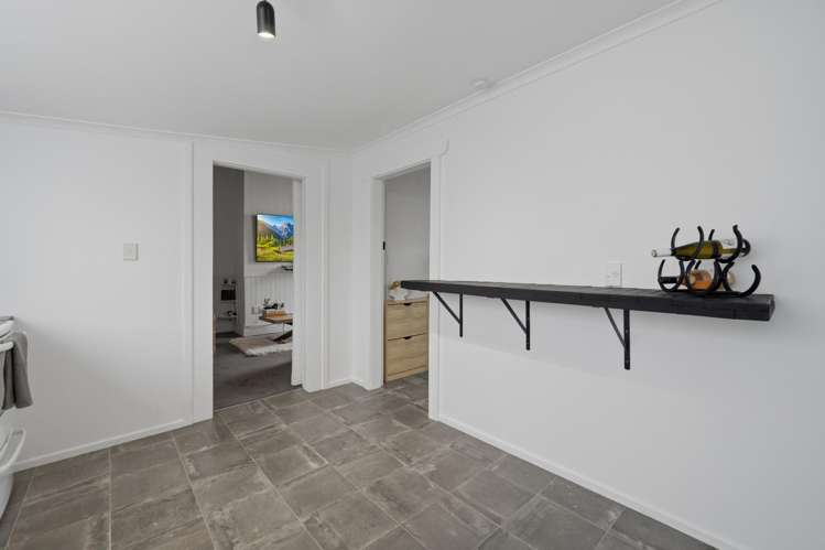 22 Coronation Street Strathern_7