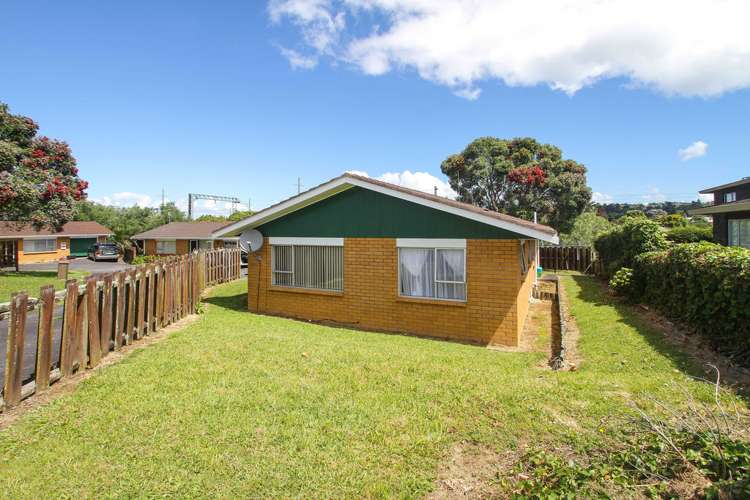 30 Faith Bullock Place New Lynn_8