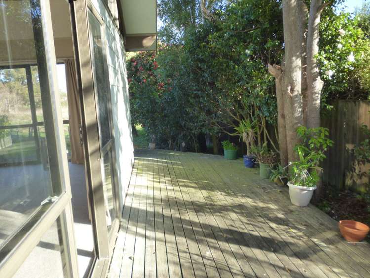 29 Gilbass Avenue Hamilton Lake_11