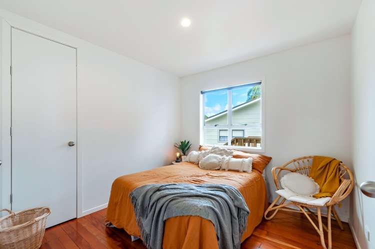 25 Ford Avenue 11601_6