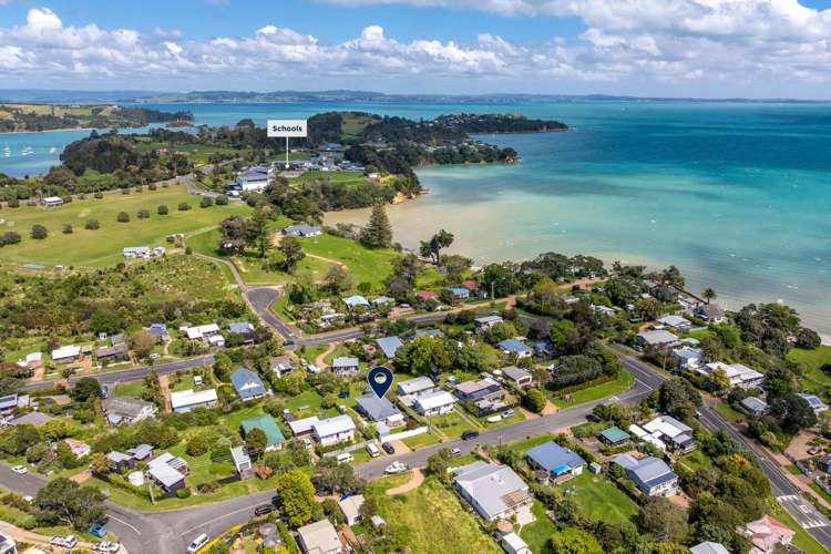 6 Alison Road Surfdale_27