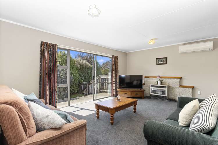 6 Margaret Place Deanwell_2