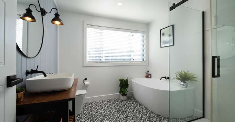 12a Broadway Picton_21