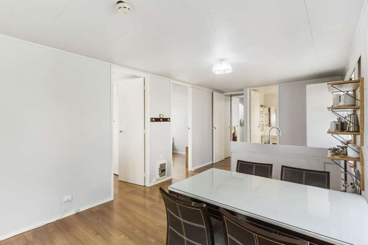 101 Oaktree Avenue Browns Bay_18