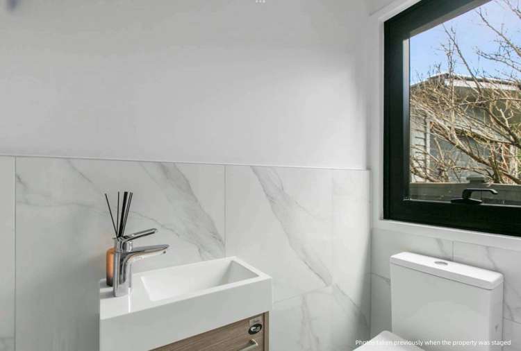 2/15 Toru Street Te Atatu Peninsula_16