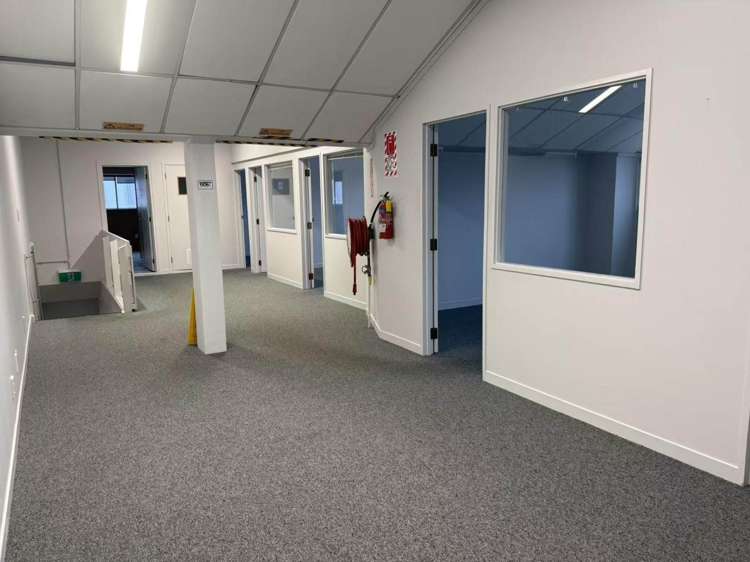 18-20 Frost Road Mt Roskill_9