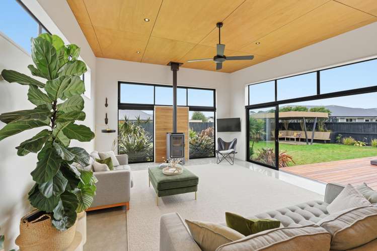 93 Beachvale Drive_3