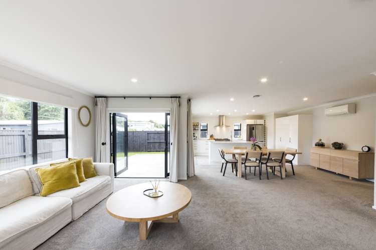 1 Serenity Crescent Kelvin Grove_7