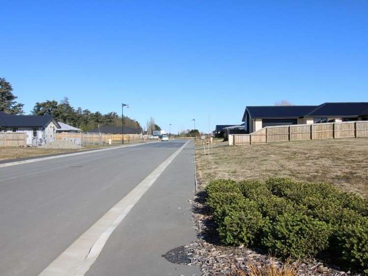 32 Magnolia Drive Netherby_1