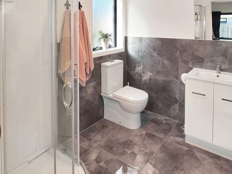 17 Oxnam Place Foxton Beach_22