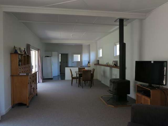 2 Worsley Street Tamarau_2