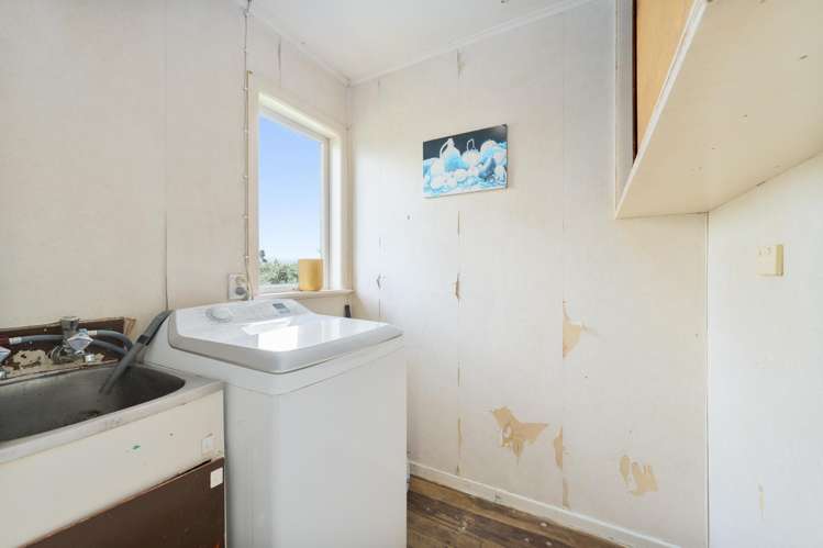 58 Chorley Avenue Massey_13