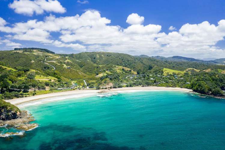 15 Moureeses Bay Road Whananaki_5