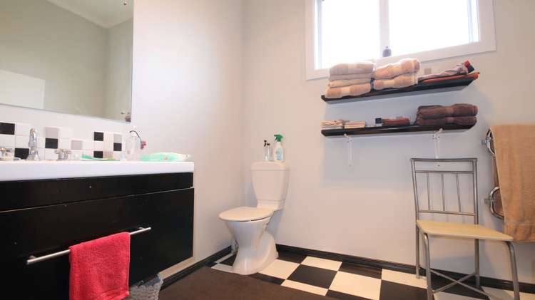 45 Beatrice Street Avenal_7