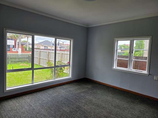 3 Bedroom Family Home in Papatoetoe