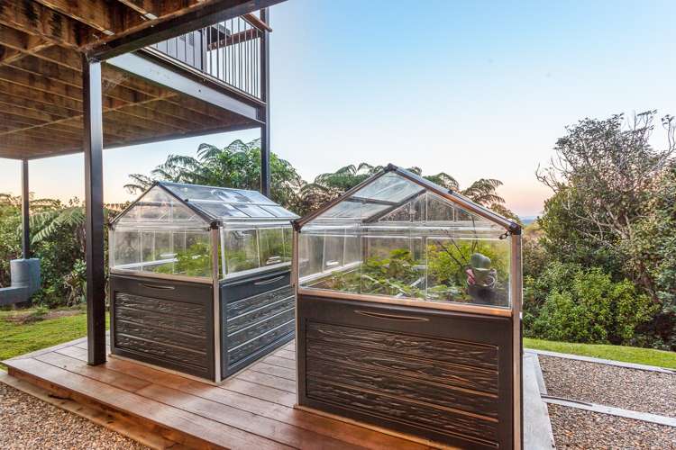 287 Forest Hill Road Waiatarua_19