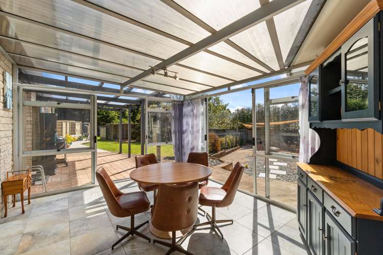 30a Houchens Road Glenview_6