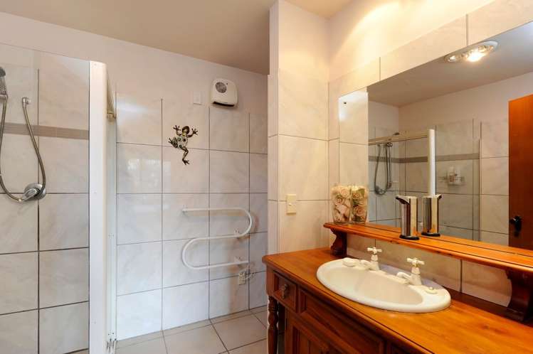 10 Harford Court Stoke_10